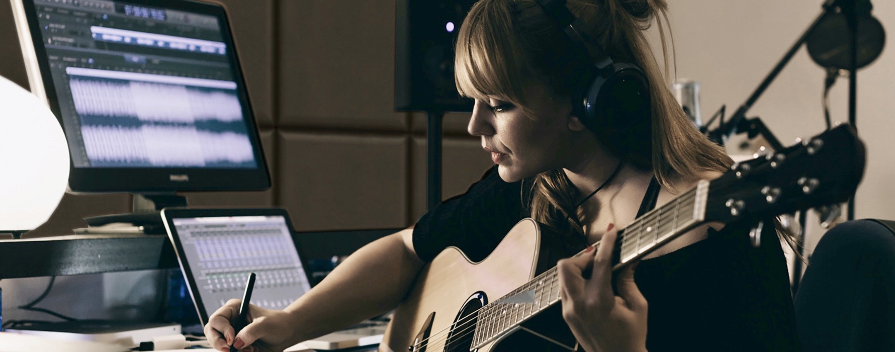 15003261_1217561684976941_36926278562790