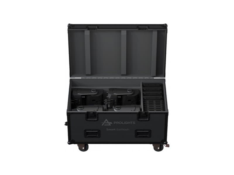 PROLIGHTS SMART BATWASH Pack de 4 Projecteurs Sur Batterie FULL RGBW 15 X 20 Watts IP65 En Flight Case