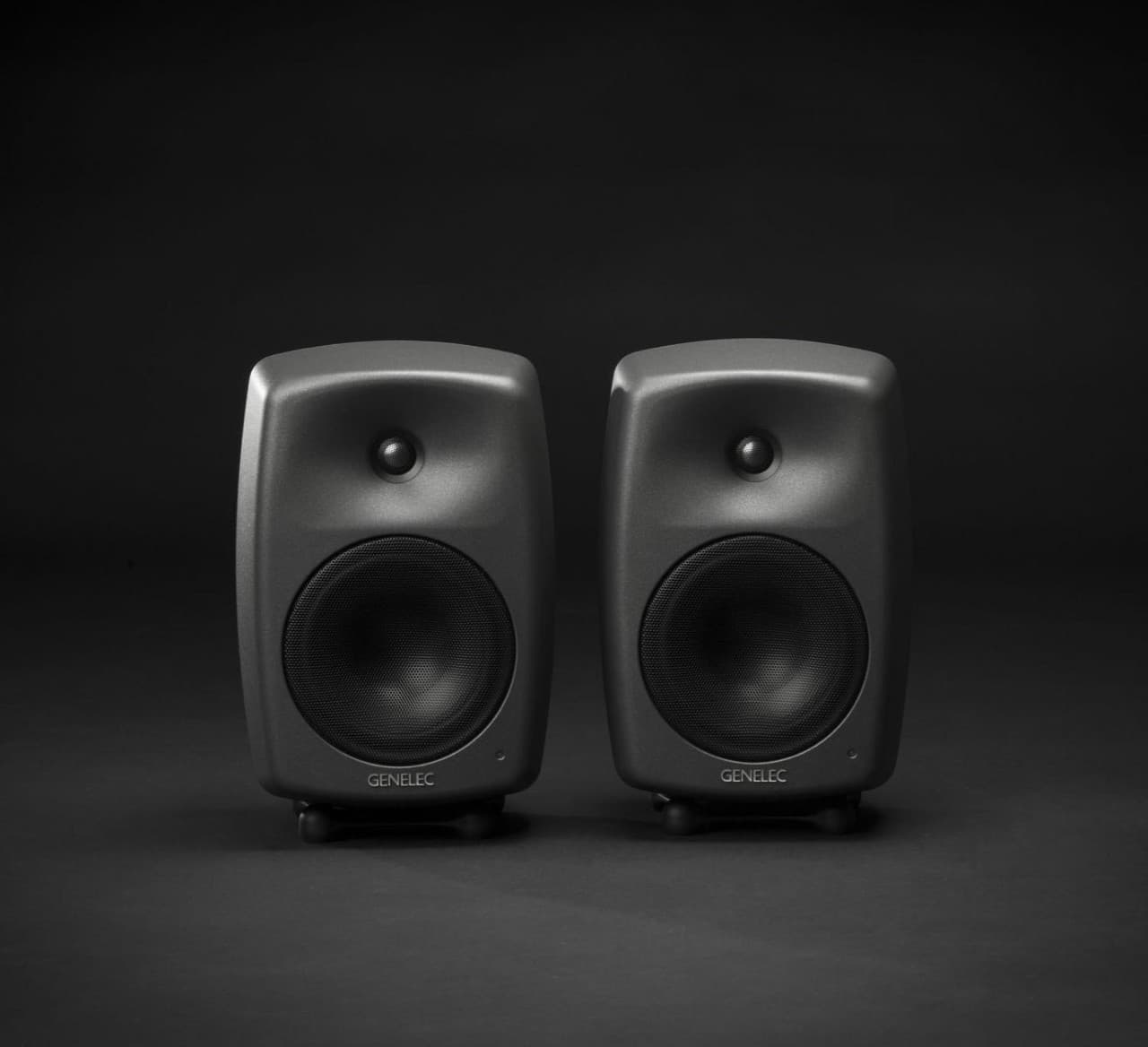 GENELEC 8350 APM Enceinte Active de Monitoring avec DSP Intégré (La Paire)